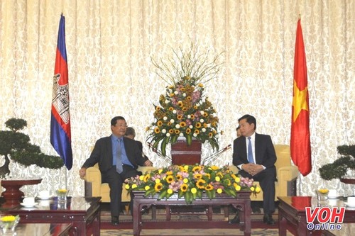 Lãnh đạo Thành phố Hồ Chí Minh tiếp Thủ tướng Campuchia Samdec Hun Sen - ảnh 1