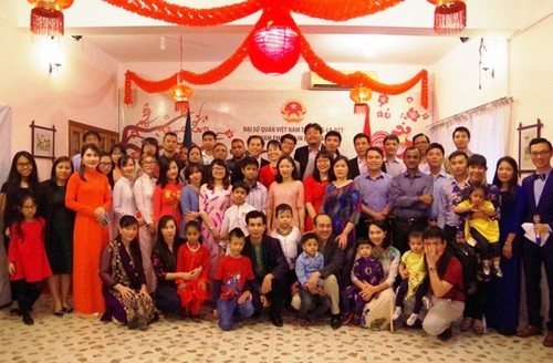 Chương trình “Tết sum vầy” của cộng đồng người Việt Nam tại Bangladesh - ảnh 1