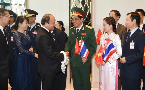 Thủ tướng Nguyễn Xuân Phúc đến Bangkok bắt đầu thăm chính thức Thái Lan - ảnh 3