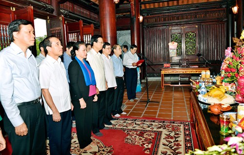 Chủ tịch Quốc hội Nguyễn Thị Kim Ngân thăm tỉnh Tuyên Quang - ảnh 1