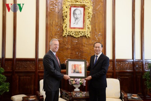 Chủ tịch nước Trần Đại Quang tiếp Đại sứ Hoa Kỳ Ted Osius chào từ biệt - ảnh 2