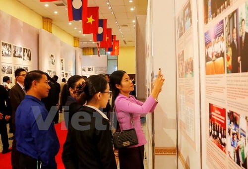 Trưng bày gần 400 bức ảnh, tài liệu quý về quan hệ truyền thống Việt - Lào - ảnh 1