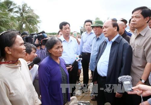 Thủ tướng Nguyễn Xuân Phúc kêu gọi đồng bào, chiến sỹ cả nước chủ động ứng phó với thiên tai - ảnh 1