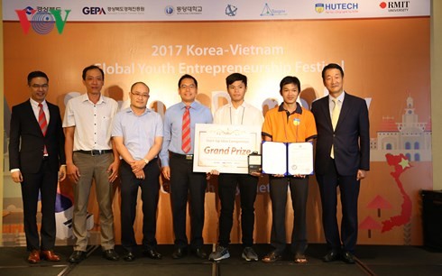 Sinh viên Việt đạt giải cao tại Lễ hội Khởi nghiệp Thanh niên Toàn cầu Việt - Hàn năm 2017 - ảnh 1