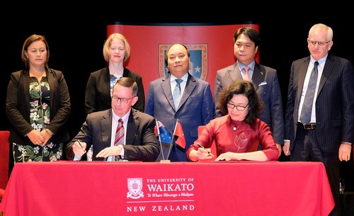 Thủ tướng Nguyễn Xuân Phúc đối thoại với sinh viên Đại học Waikato - ảnh 2