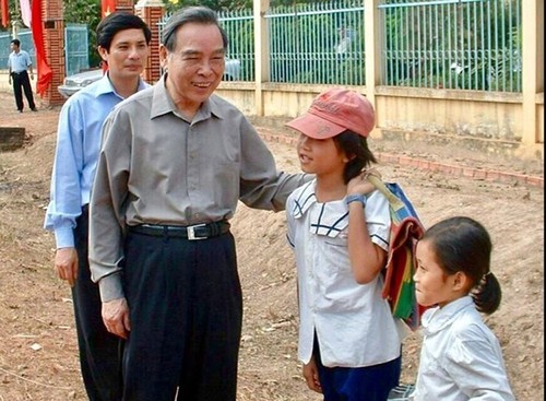 Tình cảm của nhân dân cả nước dành cho nguyên Thủ tướng Phan Văn Khải - ảnh 1