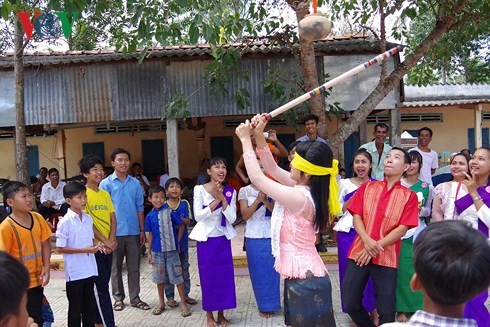 Đồng bào Khmer Sóc Trăng vui đón Tết Chôl Chnăm Thmây “Đoàn kết - Vì tương lai phát triển” - ảnh 3