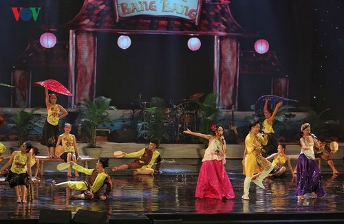 Khai mạc Liên hoan ca múa nhạc toàn quốc tại Đà Nẵng (đợt 2) - ảnh 1