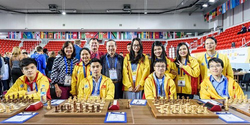 Việt Nam giành huy chương vàng cá nhân tại giải cờ Vua đồng đội thế giới - ảnh 1