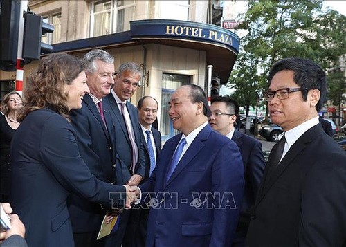 Thủ tướng Nguyễn Xuân Phúc làm việc với các doanh nghiệp hàng đầu EU và Bỉ - ảnh 1