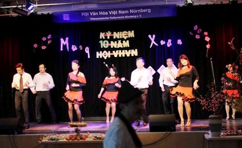10 năm Hội Văn hóa Việt Nam ở Nürnberg - gắn kết tình yêu thương - ảnh 15