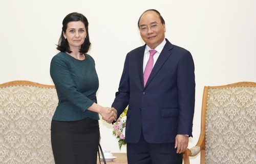 Thủ tướng tiếp Đại sứ Bulgaria và Uruguay tại Việt Nam - ảnh 1