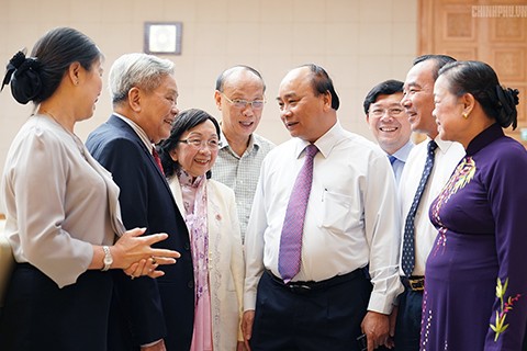 Thủ tướng Nguyễn Xuân Phúc làm việc với Ủy ban Trung ương Mặt trận Tổ quốc Việt Nam - ảnh 2