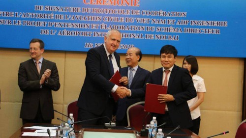Cục Hàng không Việt Nam ký kết với ADPi (Pháp) nghiên cứu nâng công suất sân bay Nội Bài - ảnh 1