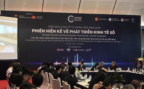Các phiên hội thảo, tọa đàm chuyên đề trong khuôn khổ Diễn đàn Kinh tế tư nhân Việt Nam 2019 - ảnh 1