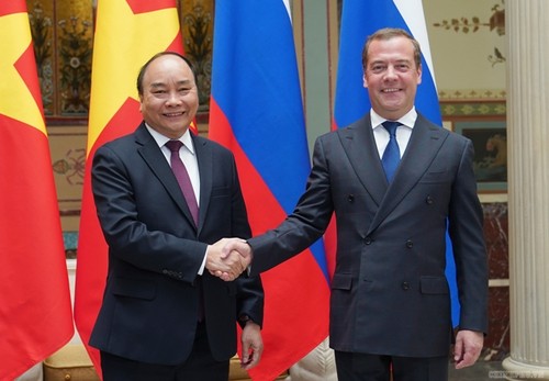 Thủ tướng Nguyễn Xuân Phúc hội đàm với Thủ tướng Liên bang Nga - ảnh 1