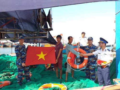 Ngư dân Lý Sơn cùng góp phần cùng Cảnh sát biển bảo vệ chủ quyền vùng biển của Tổ quốc - ảnh 3