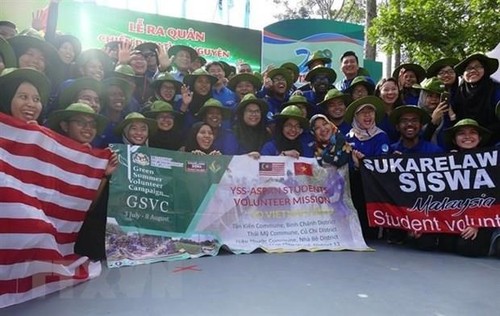 Sinh viên Malaysia tham gia Chiến dịch tình nguyện “mùa Hè xanh” tại Việt Nam - ảnh 1