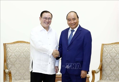 Thủ tướng Chính phủ Nguyễn Xuân Phúc tiếp xã giao Bộ trưởng Ngoại giao Philippines - ảnh 1