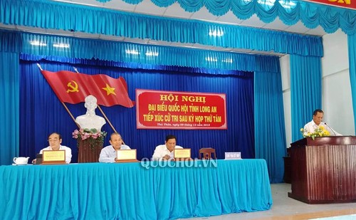 Phó Thủ tướng Trương Hòa Bình tiếp xúc cử tri tại Long An - ảnh 1