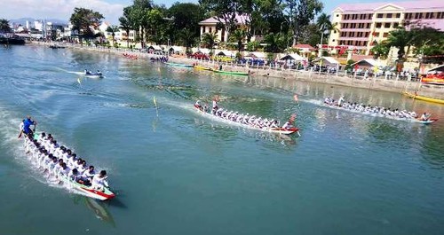 Sôi nổi Lễ hội đua thuyền truyền thống trên sông Cà Ty - ảnh 6