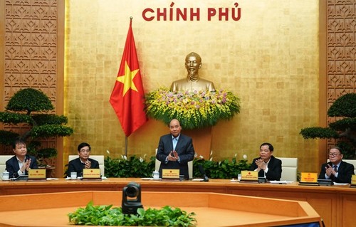 Thủ tướng Nguyễn Xuân Phúc chủ trì hội nghị tìm giải pháp cho công nghiệp chế biến nông sản - ảnh 1