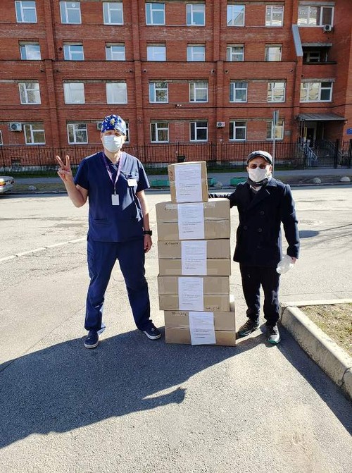 Cộng đồng người Việt ở Saint Petersburg hỗ trợ bệnh viện Pokrovskaya - ảnh 1