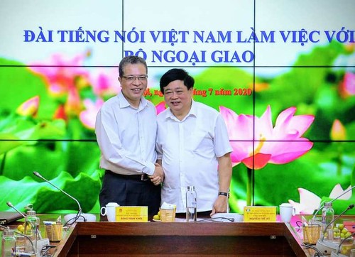 Đài Tiếng nói Việt Nam và Bộ ngoại giao tăng cường hợp tác về thông tin đối ngoại và công tác kiều bào - ảnh 3