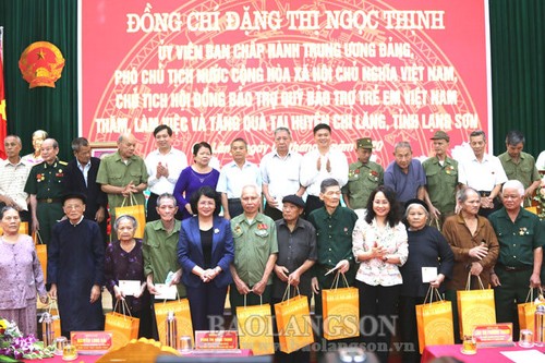 Phó Chủ tịch nước Đặng Thị Ngọc Thịnh thăm, làm việc tại huyện Chi Lăng (Lạng Sơn) - ảnh 1