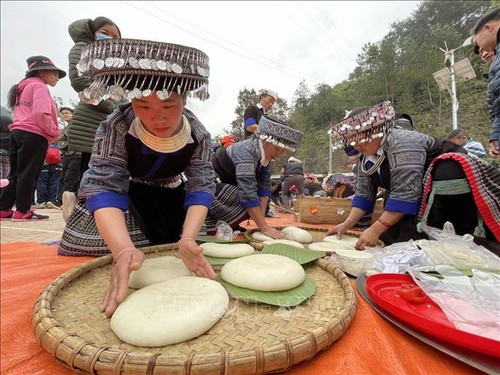 Độc đáo Lễ hội giã bánh dày ở vùng cao Mù Cang Chải (Yên Bái) - ảnh 2