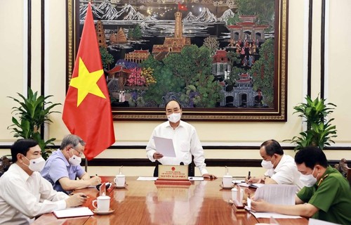 Chủ tịch nước Nguyễn Xuân Phúc chủ trì họp đánh giá triển khai Luật Đặc xá 2018 - ảnh 1