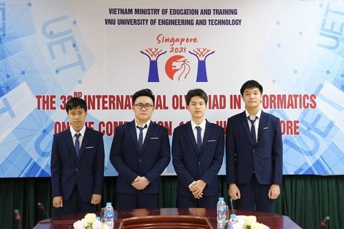 4 thí sinh Việt Nam giành huy chương Bạc cuộc thi Olympic Tin học Quốc tế 2021 - ảnh 1