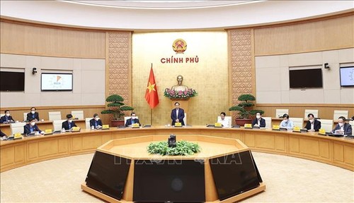 Thủ tướng chủ trì Hội nghị giữa Chính phủ với Tổng liên đoàn lao động Việt Nam - ảnh 1