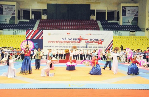 Khai mạc Giải Vô địch các Câu lạc bộ Taekwondo quốc gia cúp Đại sứ Hàn Quốc năm 2022 - ảnh 1