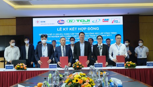 Ký hợp đồng 2 gói thầu xây lắp nhập khẩu điện từ Lào về Việt Nam - ảnh 1