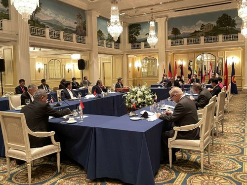 Bộ trưởng Ngoại giao các nước ASEAN họp rà soát và hoàn tất công tác chuẩn bị cho Hội nghị Cấp cao đặc biệt ASEAN-Hoa Kỳ - ảnh 1