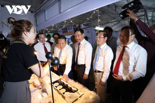 Khai mạc Hội chợ Thương mại quốc tế khu vực Tiểu vùng Mê Kông mở rộng tại Quảng Trị - ảnh 2