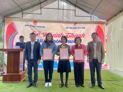 Quỹ học bổng Vừ A Dính khánh thành cầu Khe Đồng Trường tại Quảng Bình - ảnh 8