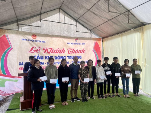 Quỹ học bổng Vừ A Dính khánh thành cầu Khe Đồng Trường tại Quảng Bình - ảnh 6