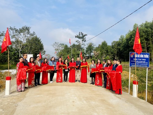 Quỹ học bổng Vừ A Dính khánh thành cầu Khe Đồng Trường tại Quảng Bình - ảnh 4