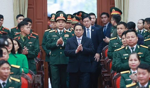 Thủ tướng Phạm Minh Chính thăm, chúc Tết Cục An ninh chính trị nội bộ, Binh chủng Tăng thiết giáp - ảnh 1