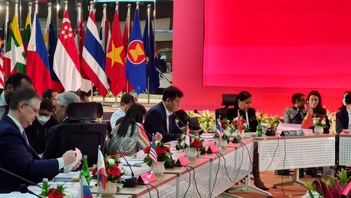 Việt Nam tham dự Đối thoại ASEAN-Mỹ lần thứ 35 và các cuộc họp Quan chức cao cấp  ASEAN-Ấn Độ, ASEAN+3, và Cấp cao ĐôngÁ - ảnh 2