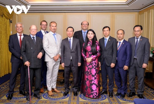 Chủ tịch nước Võ Văn Thưởng gặp gỡ kiều bào, những người bạn Áo, thăm Sứ quán Việt Nam tại Vienna - ảnh 3