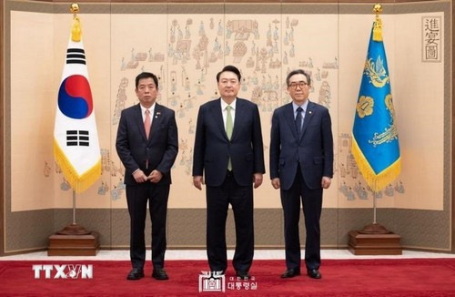 Tổng thống Yoon Suk Yeol tin tưởng tương lai tốt đẹp của quan hệ Việt Nam - Hàn Quốc - ảnh 1