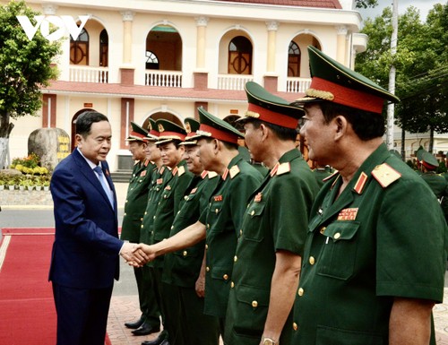 Chủ tịch Quốc hội Trần Thanh Mẫn thăm và làm việc với Quân khu 9 - ảnh 1