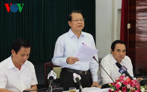 Deputi PM Vu Van Ninh bekerja dengan pimpinan kota Da Nang - ảnh 1