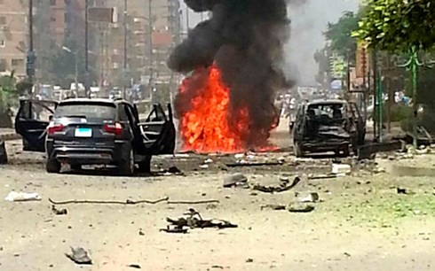 IS menjalankan serangan bom terhadap polisi di Sinai, Mesir - ảnh 1