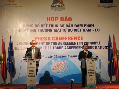 EU dan Vietnam menuju ke permufakatan perdagangan bebas bilateral - ảnh 1