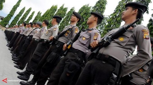 Polisi Indonesia berada dalam situasi siaga tertinggi - ảnh 1