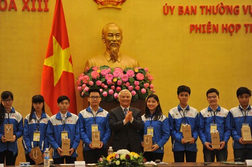 Menemui  82 pelajar peserta babak final sayembara Jayalah Vietnam - ảnh 1